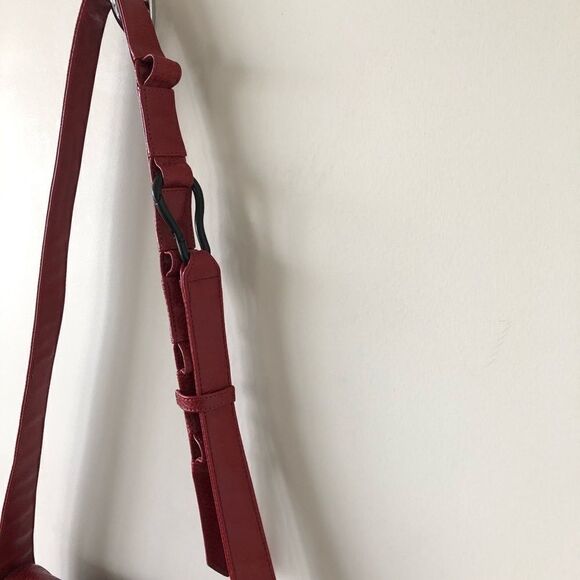 NWOT-MATT & Nat Red Pebble Crossbody Messenger - Picture 5 of 16